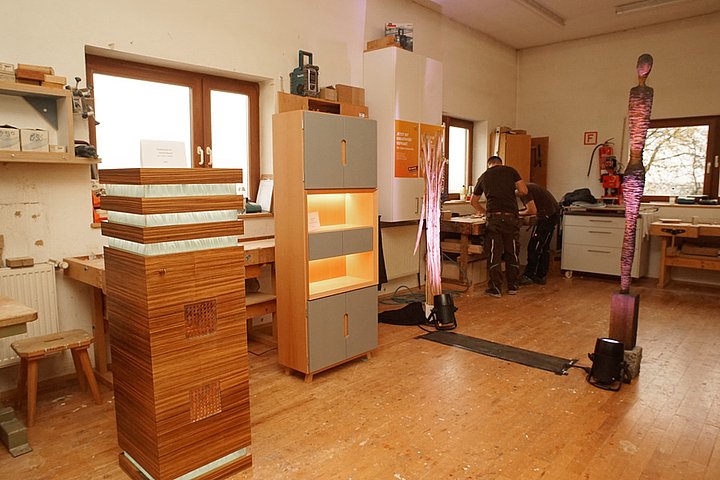 Ausstelllung "Handwerk & Kunst".